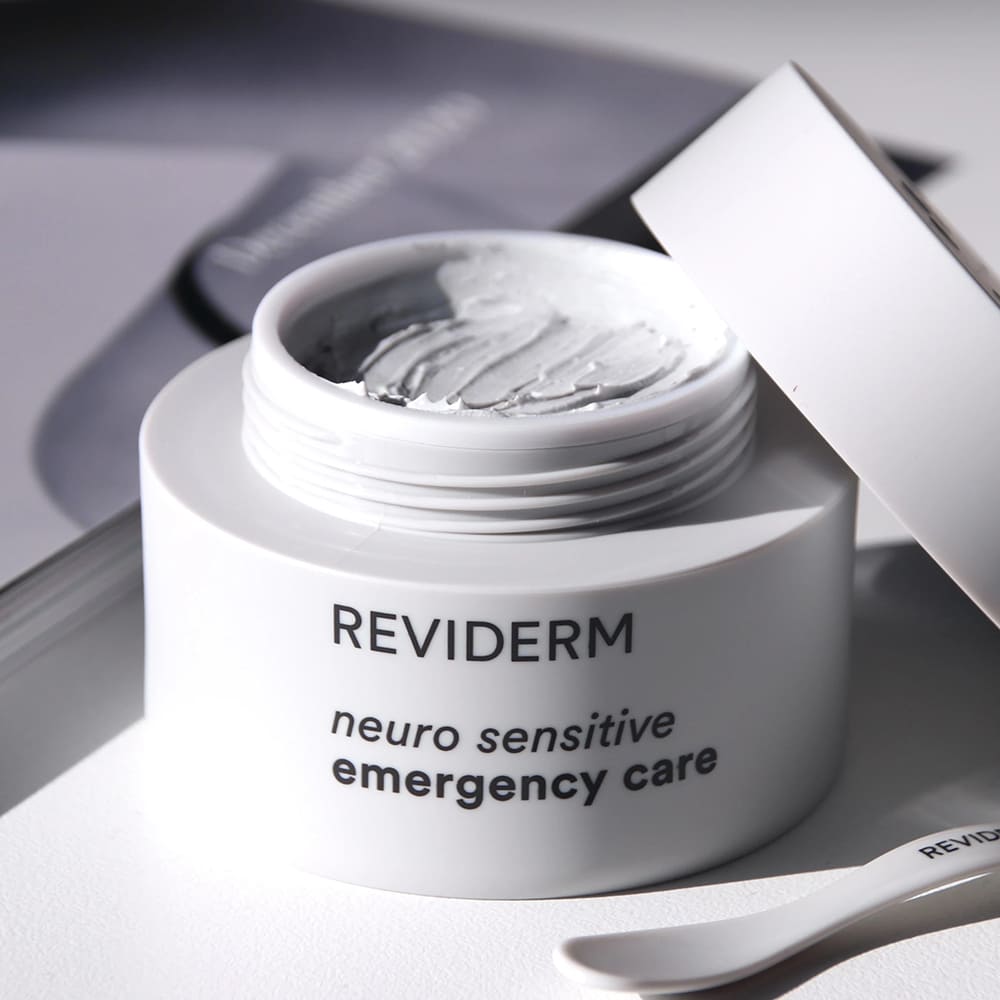 Застосування Emergency Care REVIDERM.ua