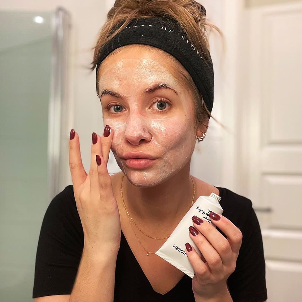 Застосування Silver Detoxifying Mask REVIDERM.ua